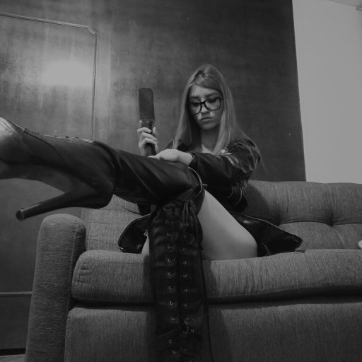 AbbyMell shows recorded image