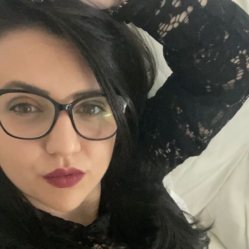 AdaMadison show fingering image