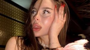 AdelinaMurr preview