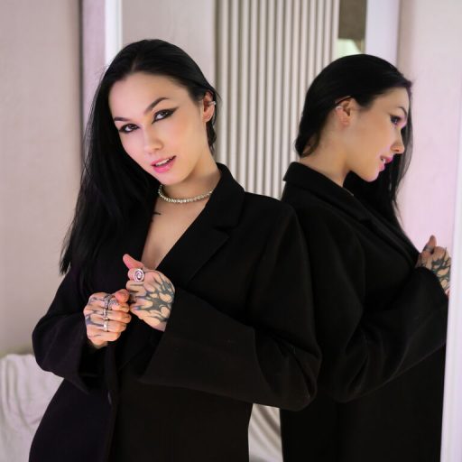 AdelineValentine toy jasmin image