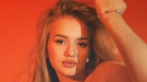 AdriannaHofstad preview