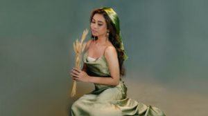 Agirlfrommars online shows image