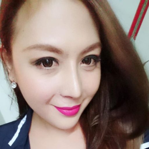 AkeshaYnna naked porn image