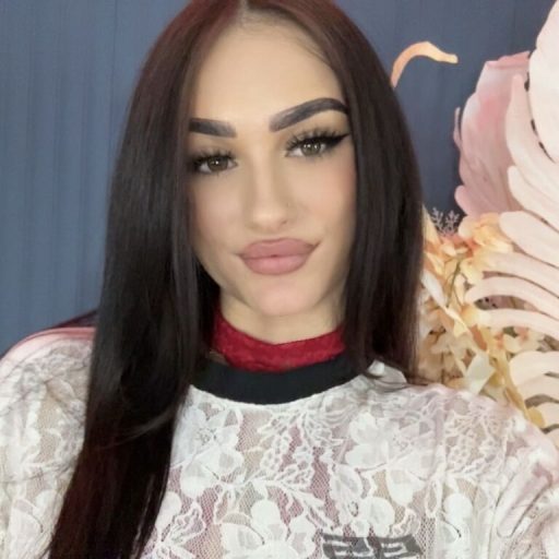 AkiraBloom shows recorded image