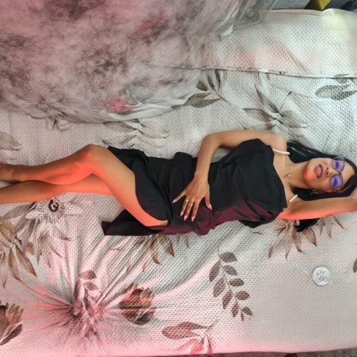 AlejandraCherrie shows recorded image
