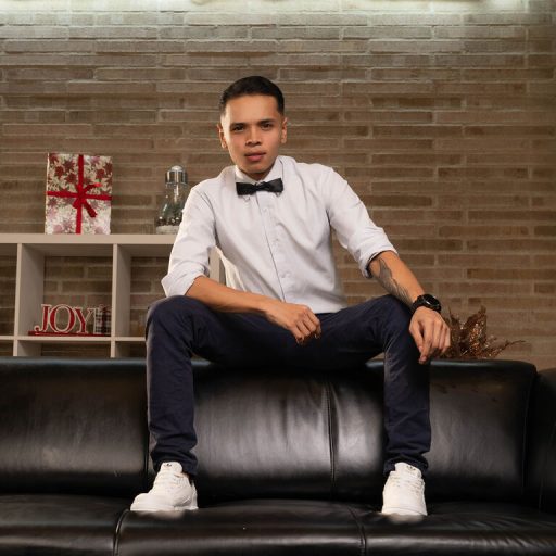 AlejoMontenegro live video image