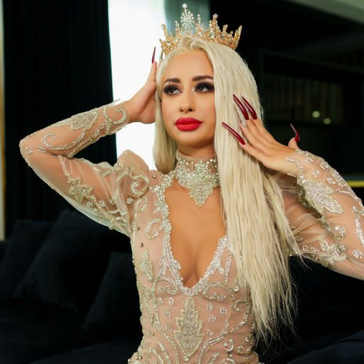 Aleksa dildo real image