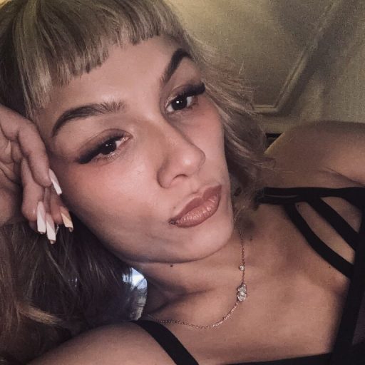 AlessiaSinclair pictures toy image