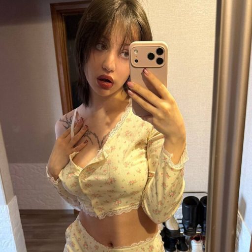 AlexaSparkle livesex pussy image