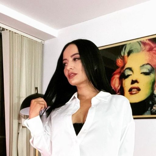 AlexaTovar shows recorded image