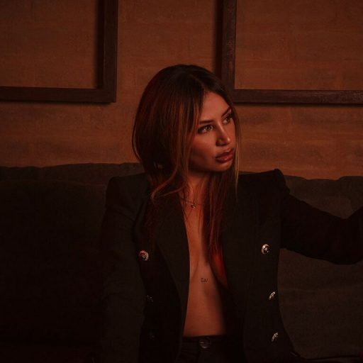 AliGardenier xxx masturbation image