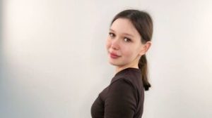 AliaMuntz strip amateur image