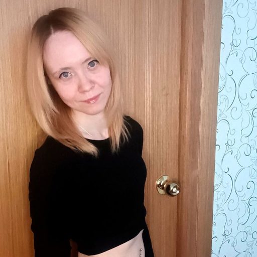 AliceCullens fingering ass image