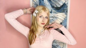 AliceDew preview