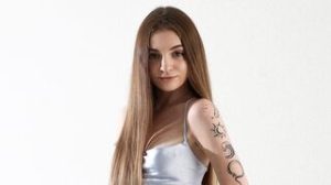 AliceKonyn preview