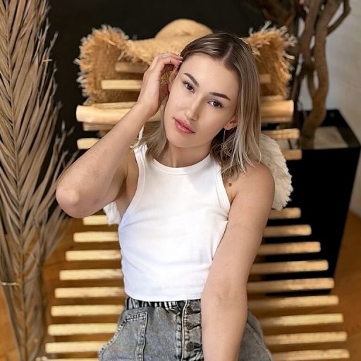 AliceKrosmans livesex pussy image