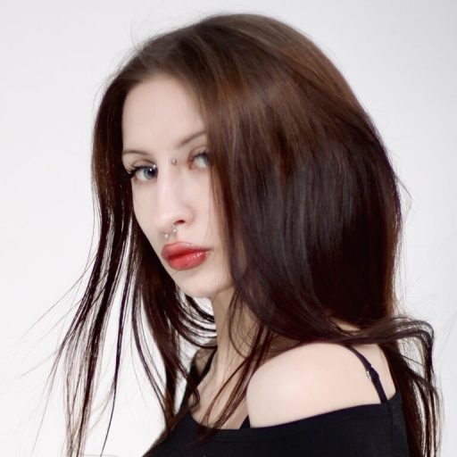 AliceWallflower jasmin online image