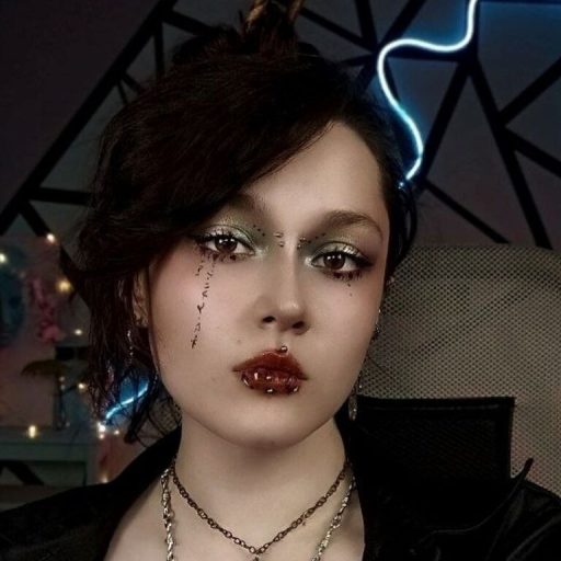 AliciaDelive online shows image