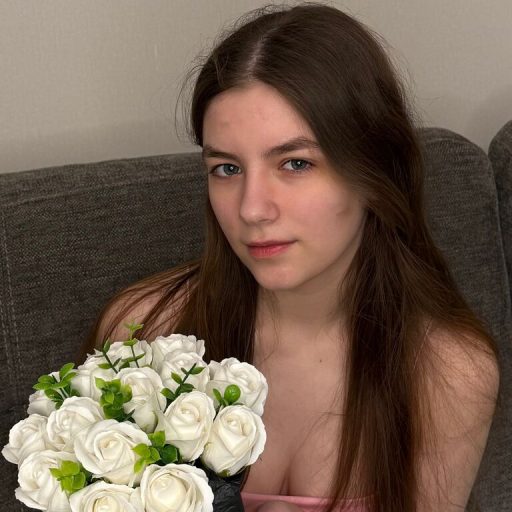 AliseWolker hd nude image