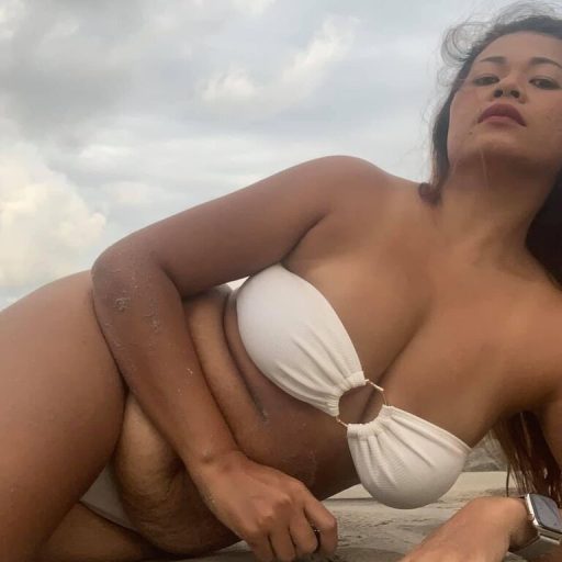 AlizabethJohnson online shows image