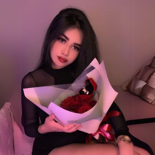 AlyssaRuso online shows image