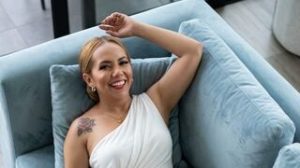 AmberDillucca show fingering image