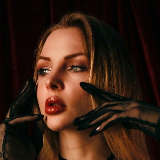 AmeliaRos online shows image