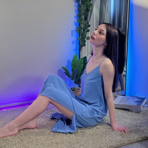 AmelieCrosby show fingering image