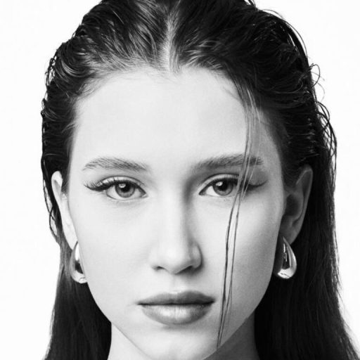 AmelinaBrauberg toy jasmin image