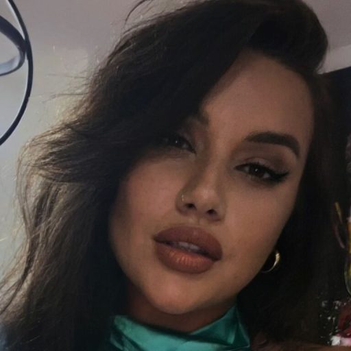 AminaLu cam naked image