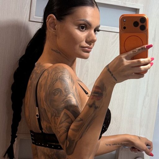 AmyAmaya naked porn image