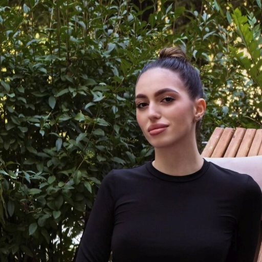 AmyReeves videos pics image