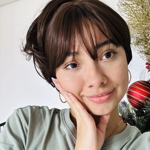 AmyZuri free dildo image