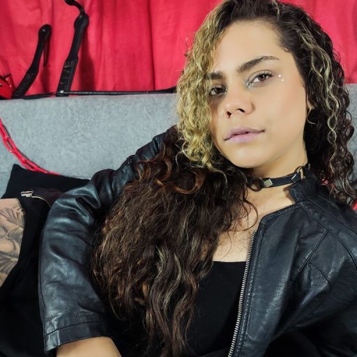 AnaidMora fingering ass image