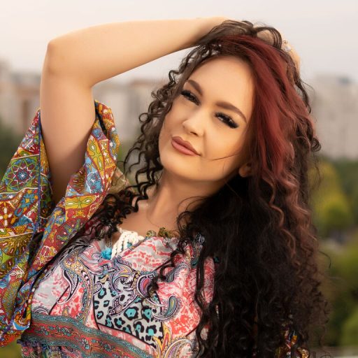 AnaissBratt live video image