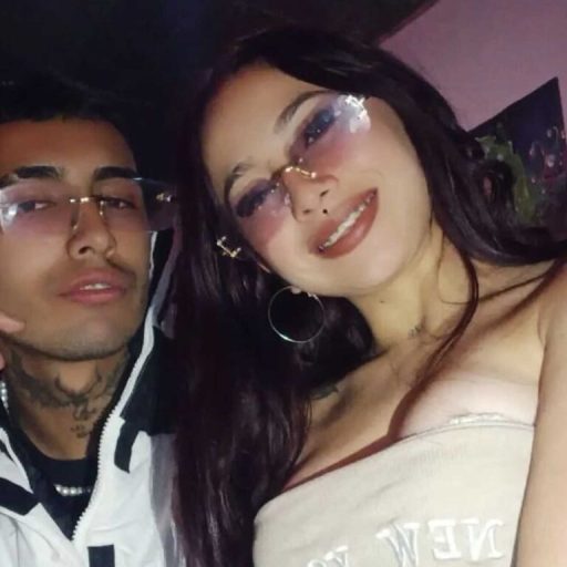 AnayCarlos show fingering image