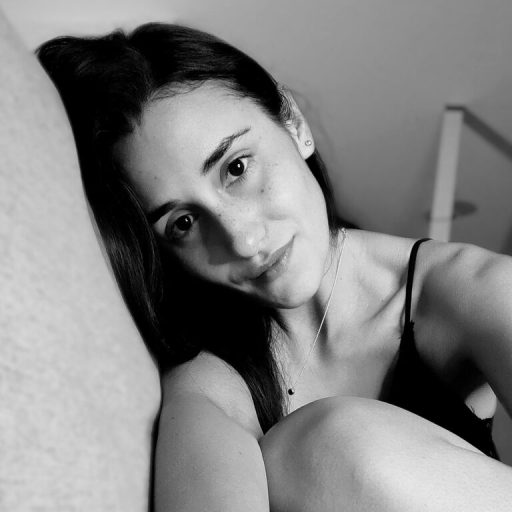 AndreaJas fingering ass image