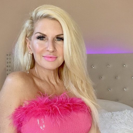 AngelRanea live video image