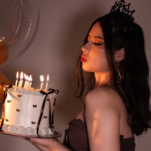 AngelaRodds strip amateur image