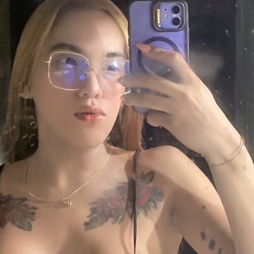 AngelaYu naked porn image