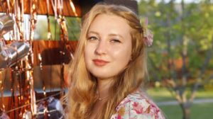 AngieBlond preview