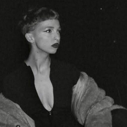 AniKali show fingering image