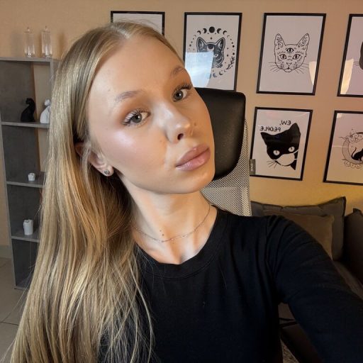 AnnWallker dildo real image