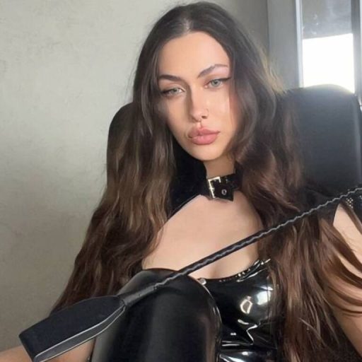 AnnaGlassi live video image