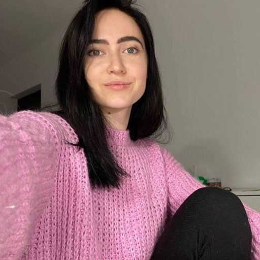 AnnaKoshina pussy show image