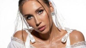 AnnaLouna video photos image