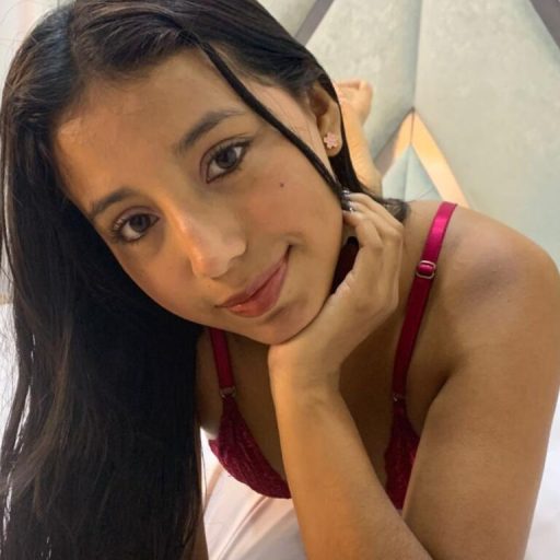 AnnaRoosse amateur lush image