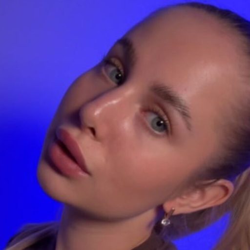 AnnelleToulson videos pics image