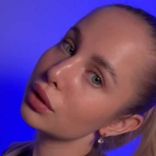 AnnelleToulson videos pics image