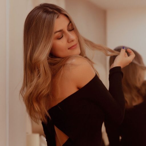 AnnieLanee nude sex image